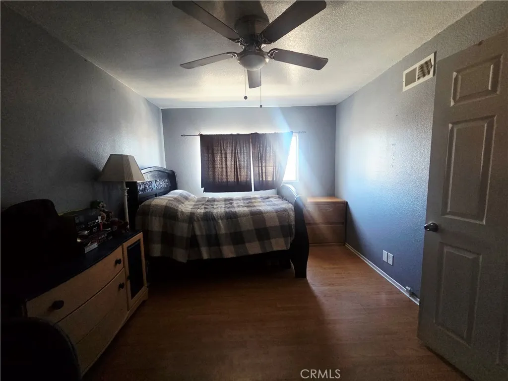 16339 Salinas, Victorville, California 92394 home-pic-23