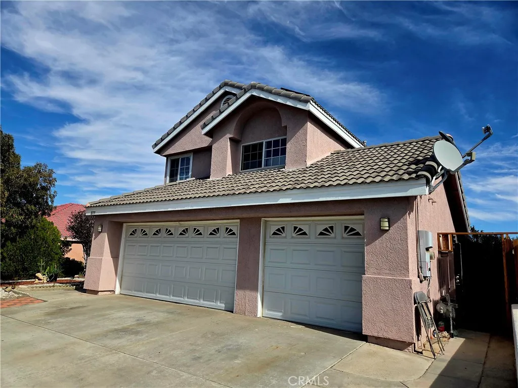 16339 Salinas, Victorville, California 92394 home-pic-3
