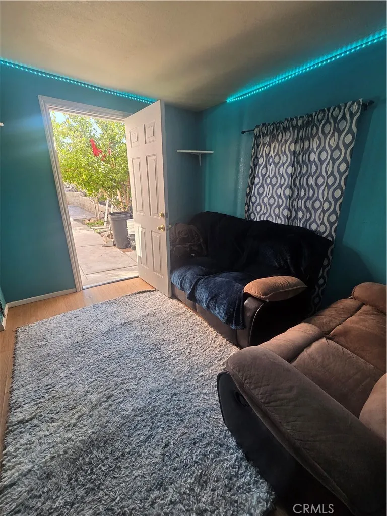 16339 Salinas, Victorville, California 92394 home-pic-17