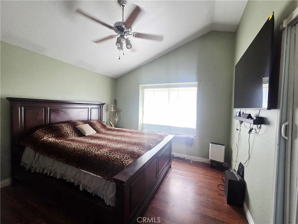 16339 Salinas, Victorville, California 92394 home-pic-20