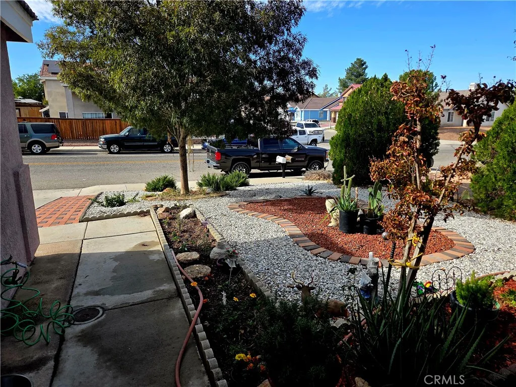 16339 Salinas, Victorville, California 92394 home-pic-7