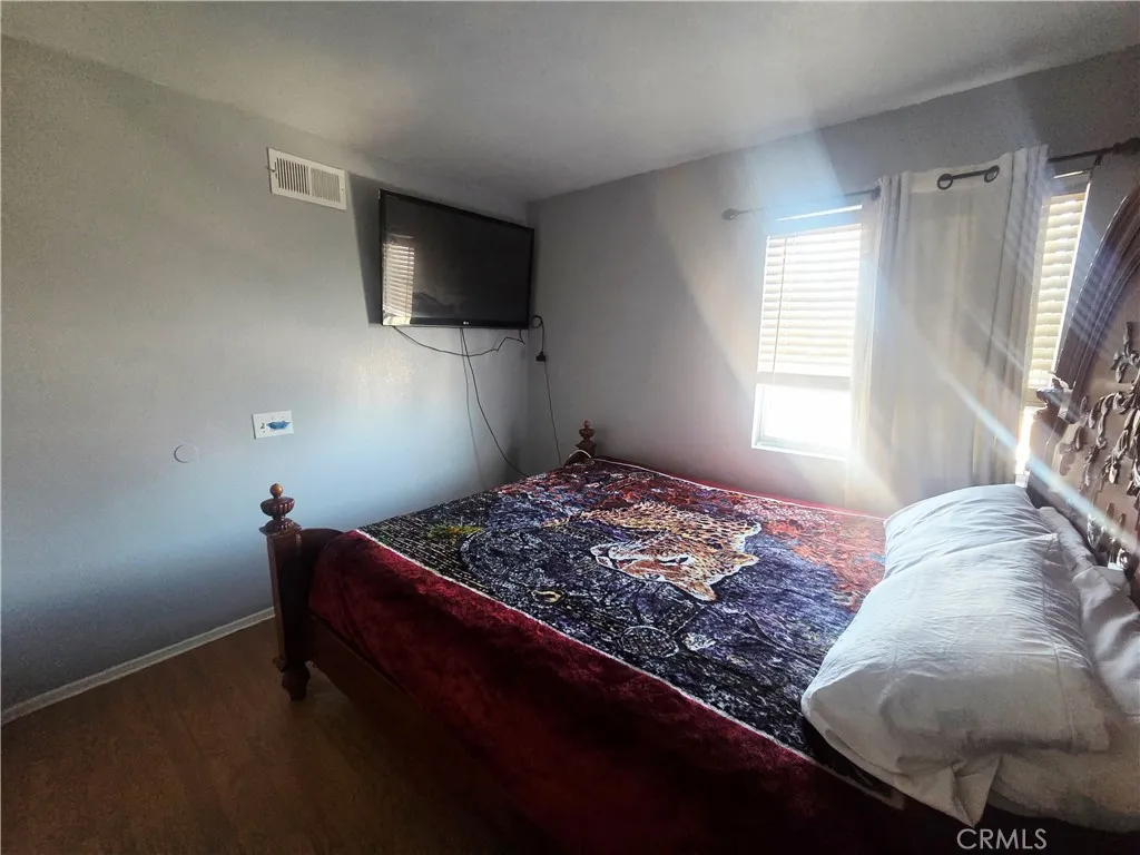 16339 Salinas, Victorville, California 92394 home-pic-25
