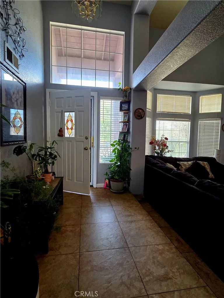 16339 Salinas, Victorville, California 92394 home-pic-7