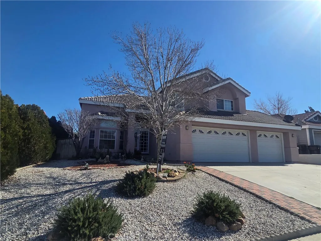 16339 Salinas, Victorville, California 92394 home-pic-2