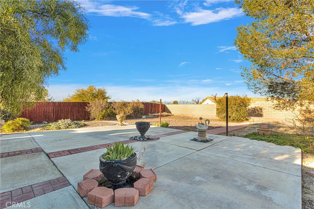 16620 Iwa, Apple Valley, California 92307 home-pic-39
