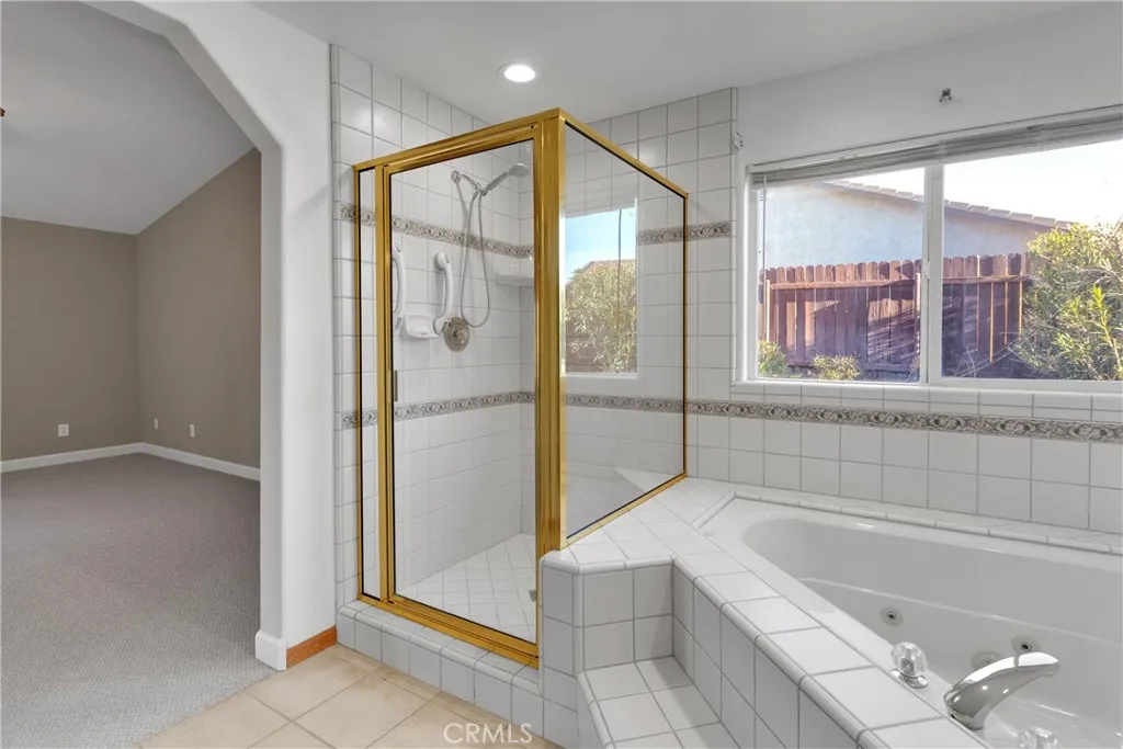 16620 Iwa, Apple Valley, California 92307 home-pic-34