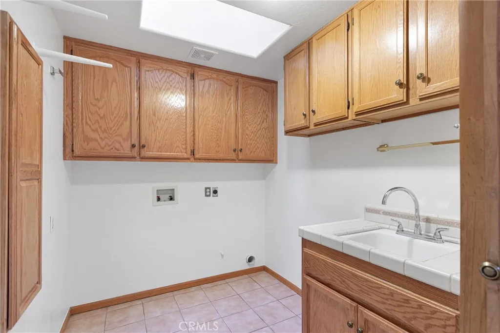 16620 Iwa, Apple Valley, California 92307 home-pic-19