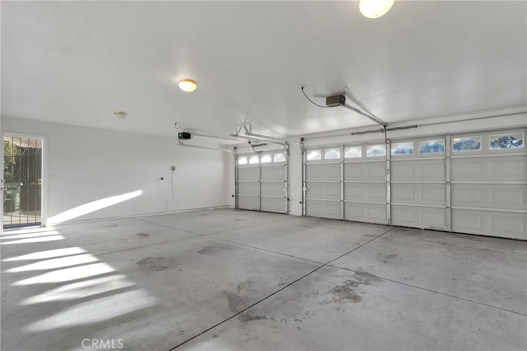 16620 Iwa, Apple Valley, California 92307 home-pic-35