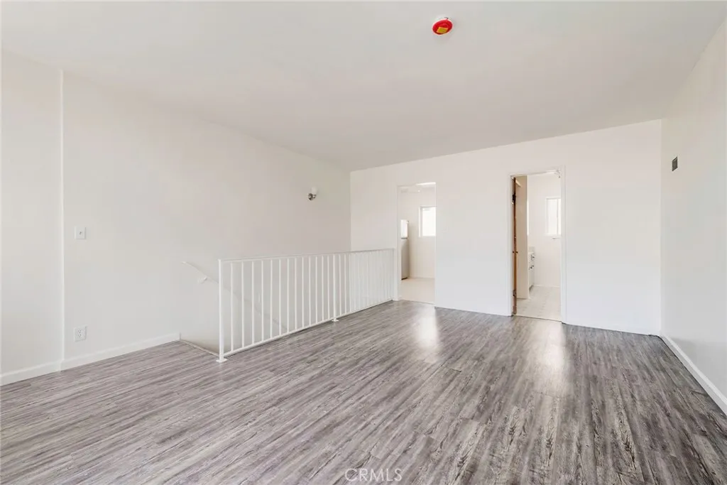 24 Roswell, Long Beach, California 90803 home-pic-5