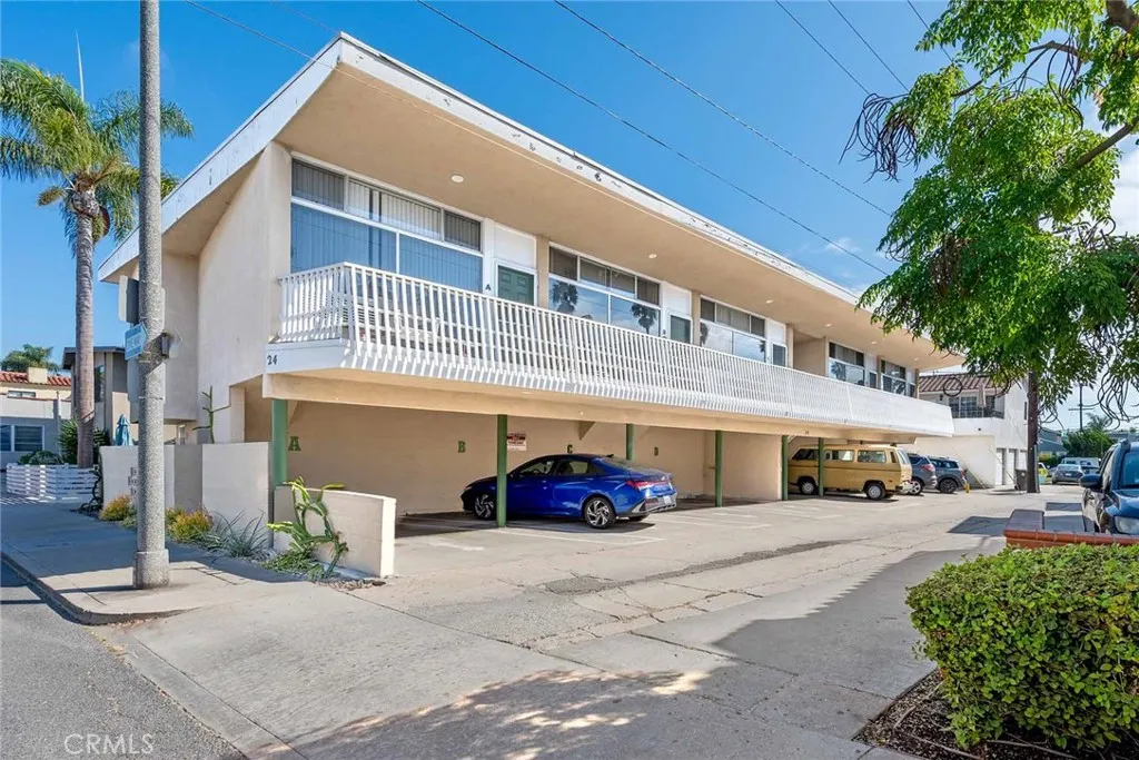 24 Roswell, Long Beach, California 90803 home-pic-0