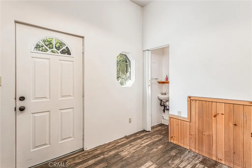 5879 Mountain Creek Home, Angelus Oaks, California 92305 home-pic-2