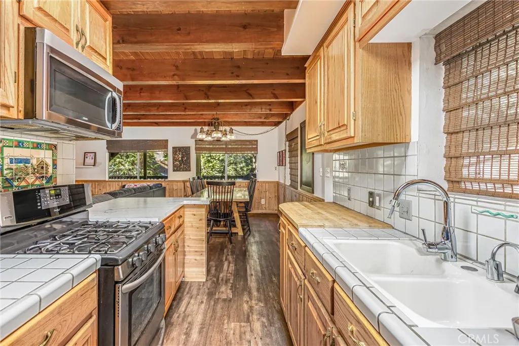 5879 Mountain Creek Home, Angelus Oaks, California 92305 home-pic-11