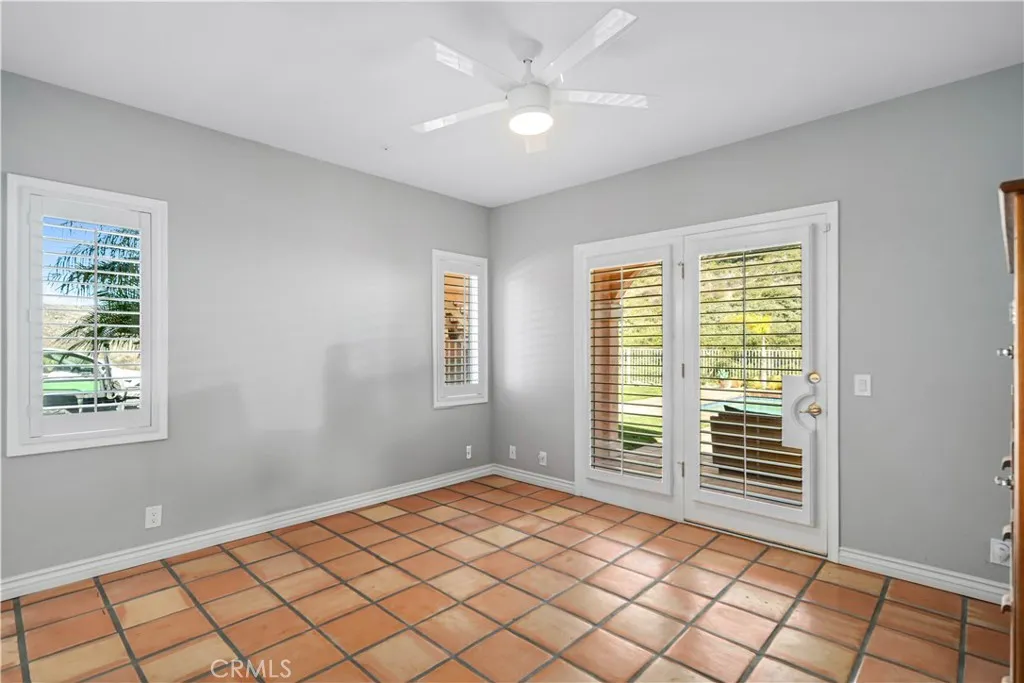30040 San Francisquito Canyon, Saugus, California 91390 home-pic-28