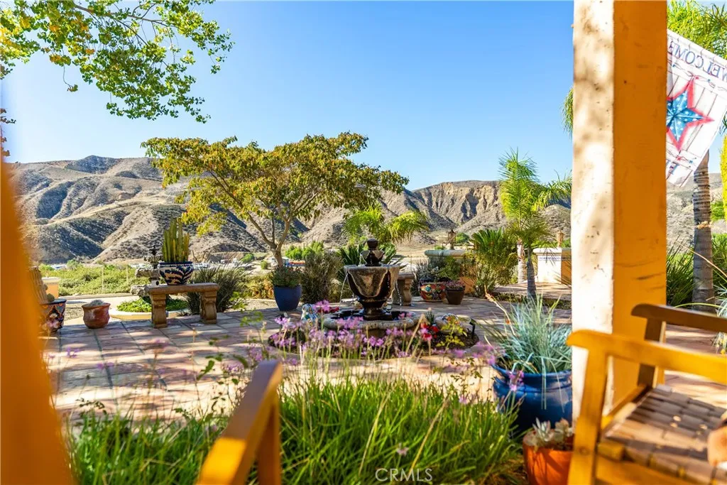 30040 San Francisquito Canyon, Saugus, California 91390 home-pic-10