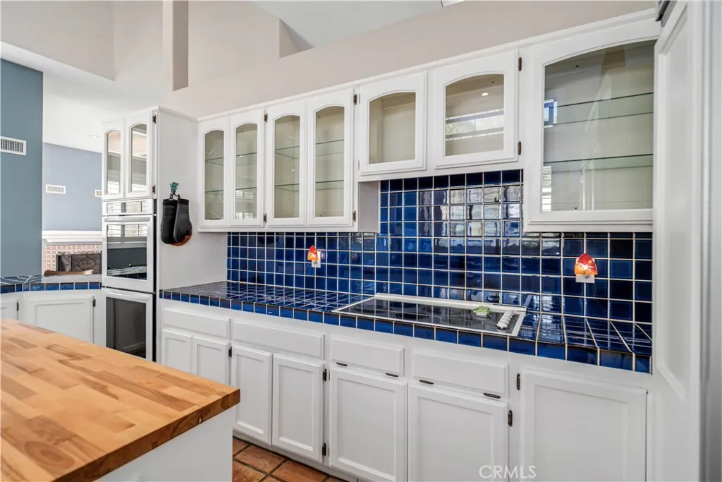 30040 San Francisquito Canyon, Saugus, California 91390 home-pic-20