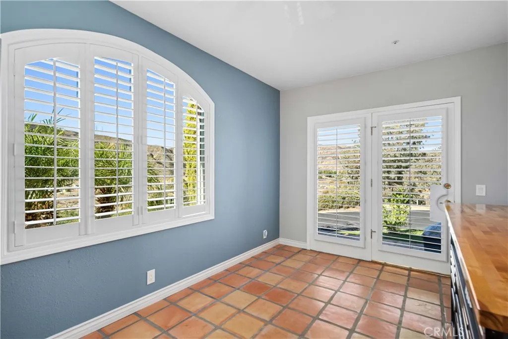 30040 San Francisquito Canyon, Saugus, California 91390 home-pic-29