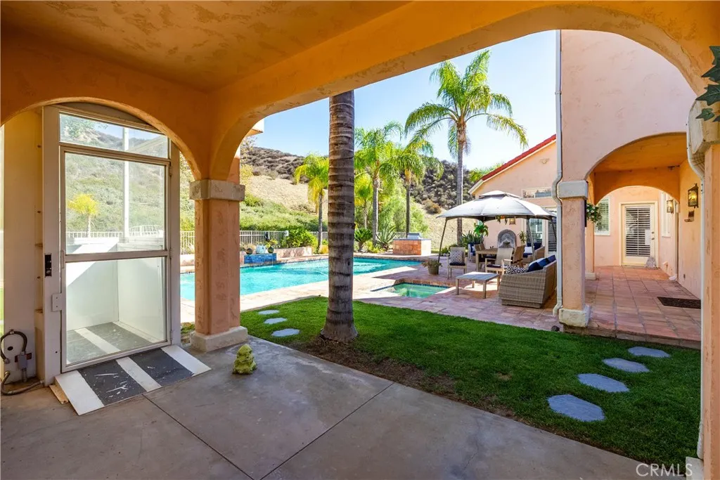 30040 San Francisquito Canyon, Saugus, California 91390 home-pic-47