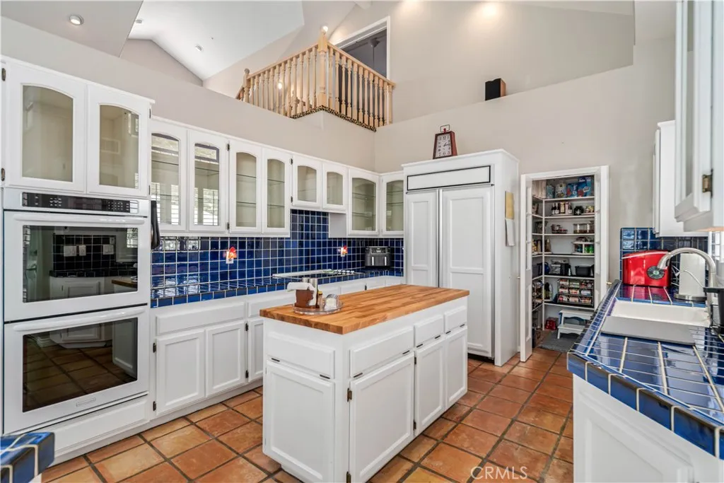 30040 San Francisquito Canyon, Saugus, California 91390 home-pic-18