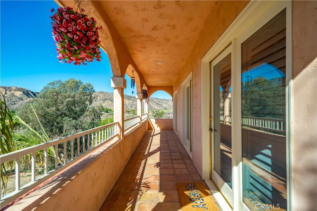 30040 San Francisquito Canyon, Saugus, California 91390 home-pic-51