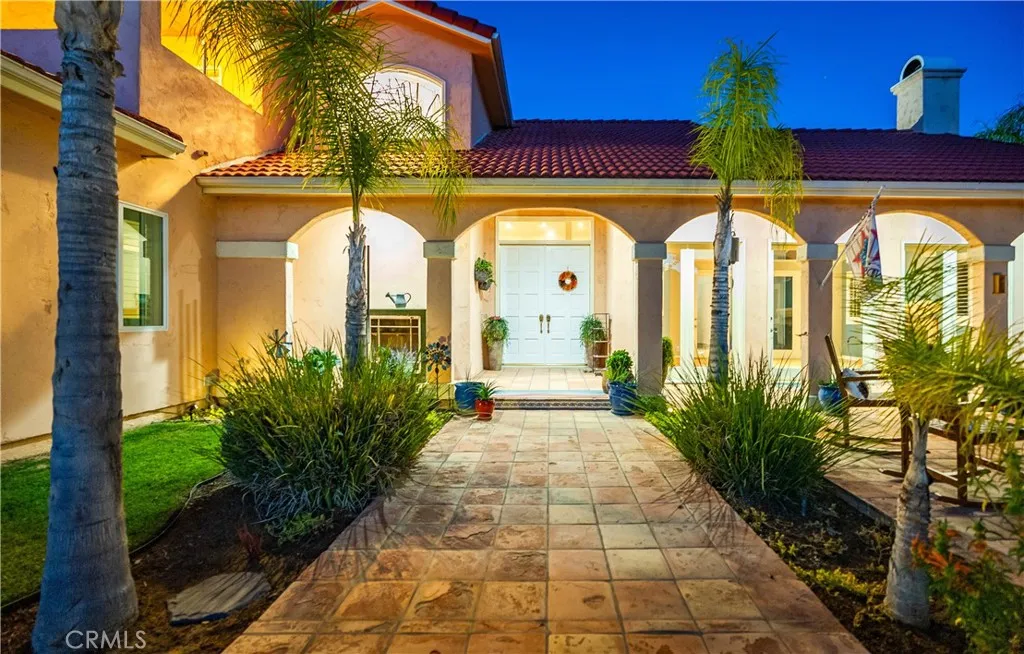 30040 San Francisquito Canyon, Saugus, California 91390 home-pic-5
