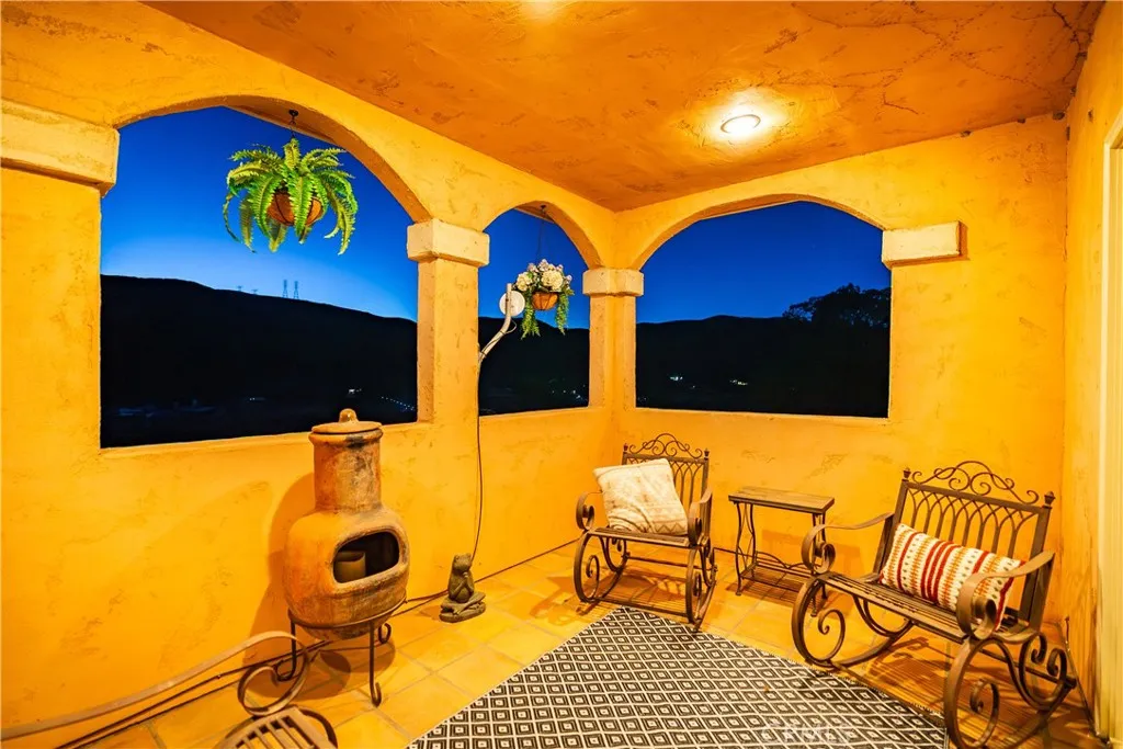 30040 San Francisquito Canyon, Saugus, California 91390 home-pic-44