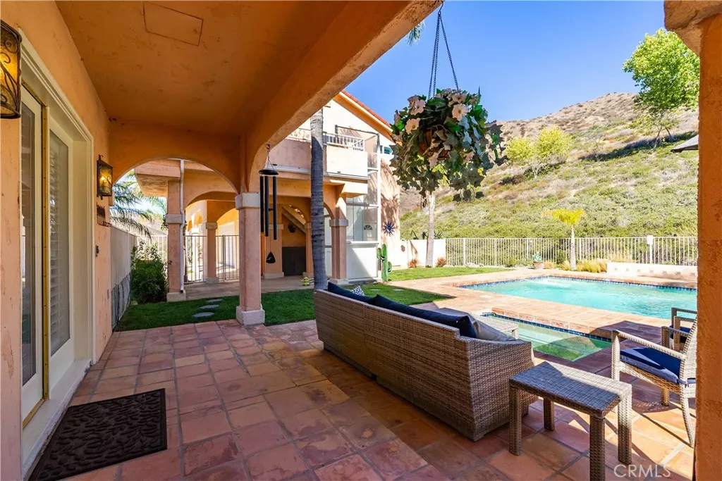 30040 San Francisquito Canyon, Saugus, California 91390 home-pic-46