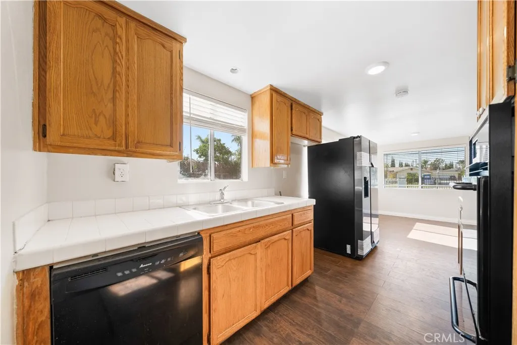 4724 Durfee, El Monte, California 91732 home-pic-3