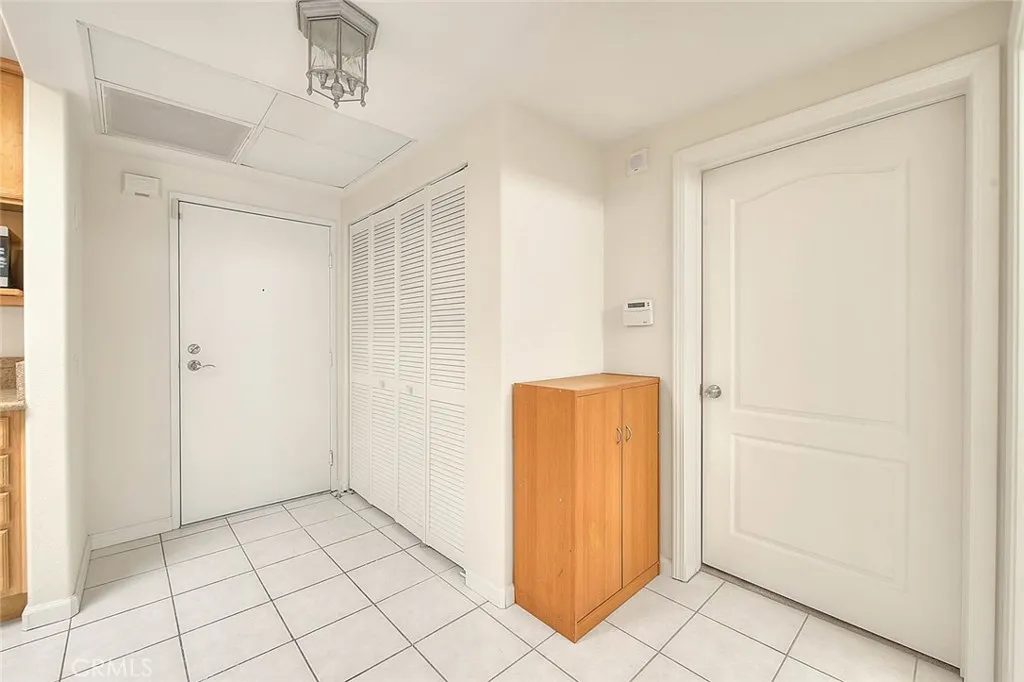 303 N Nicholson Avenue 108, Monterey Park, California 91755 home-pic-16