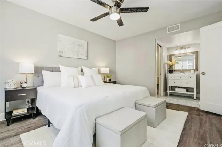 26972 Flo 305, Canyon Country, California 91351