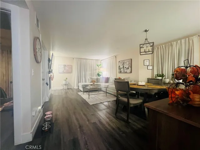 26972 Flo 305, Canyon Country, California 91351