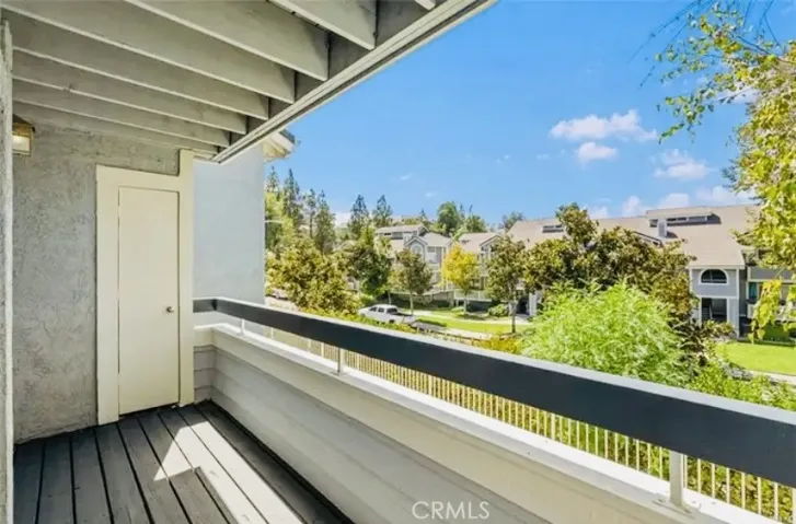 26972 Flo 305, Canyon Country, California 91351