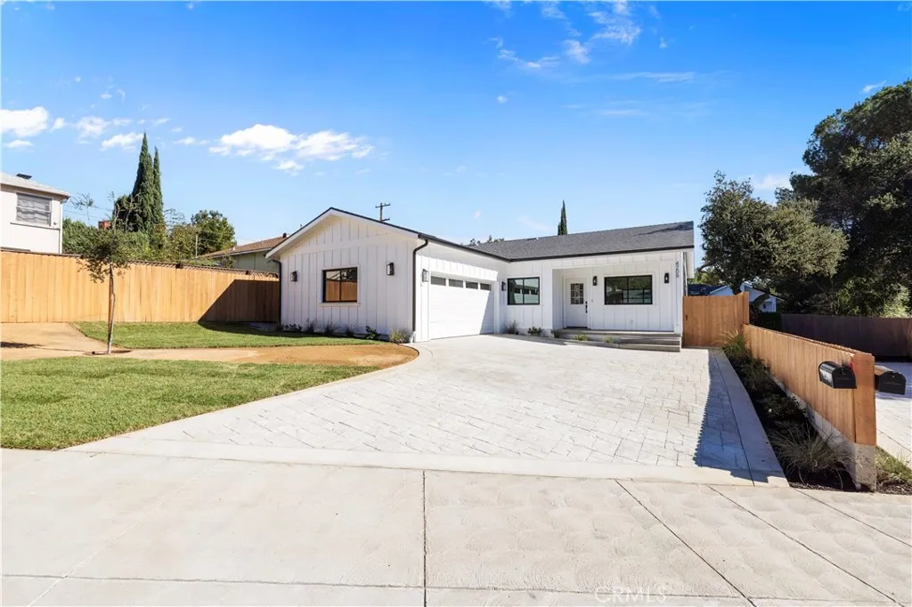4208 New York Ave, La Crescenta, California 91214 home-pic-9