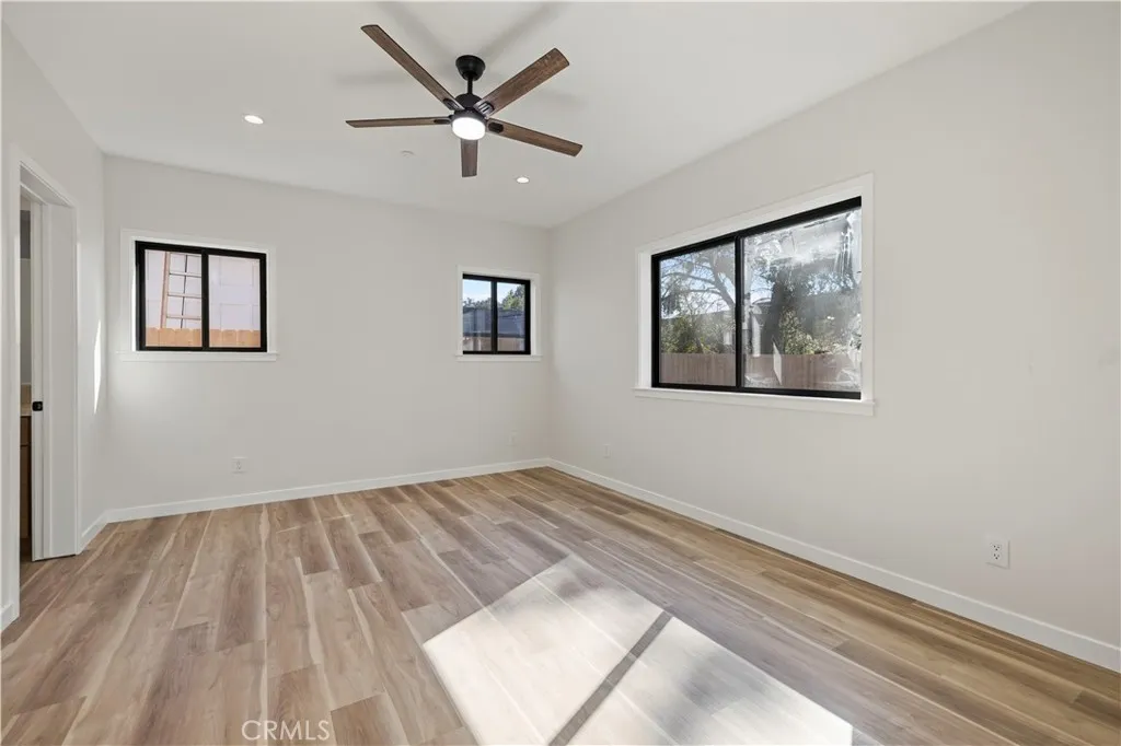 4208 New York Ave, La Crescenta, California 91214 home-pic-22