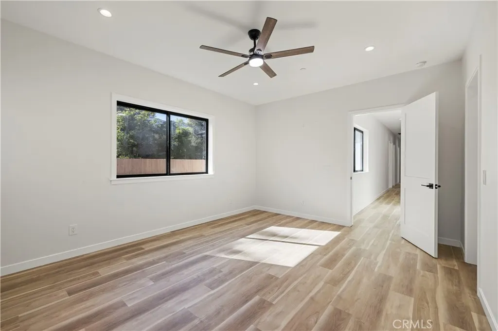 4208 New York Ave, La Crescenta, California 91214 home-pic-18