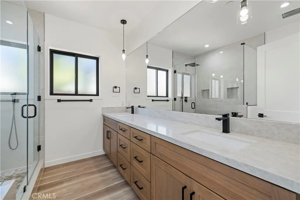 4208 New York Ave, La Crescenta, California 91214 home-pic-21