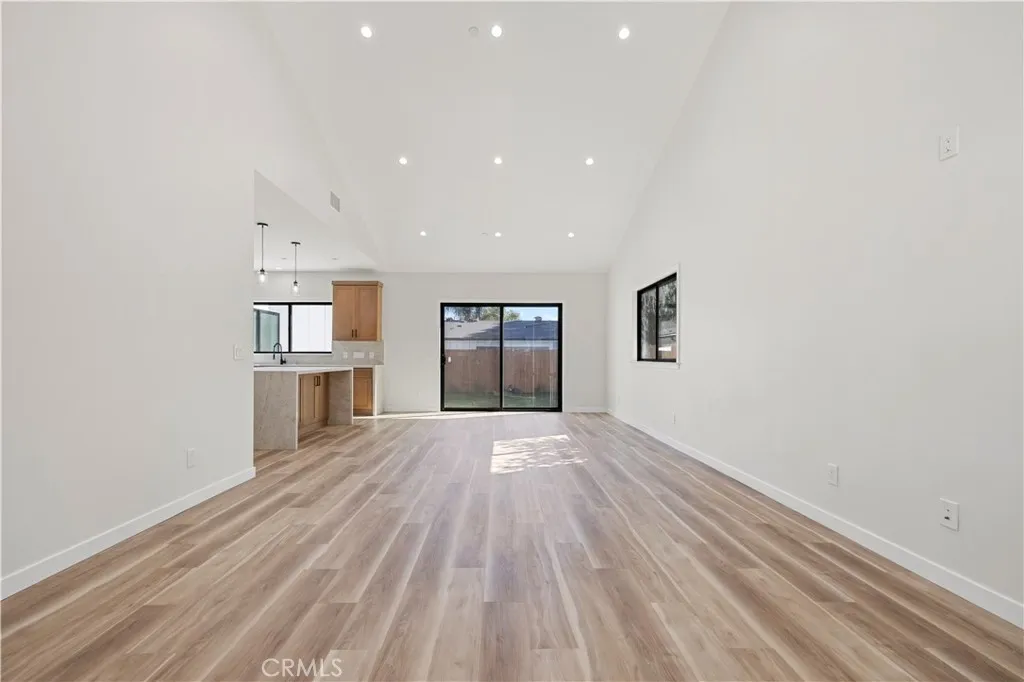 4208 New York Ave, La Crescenta, California 91214 home-pic-12