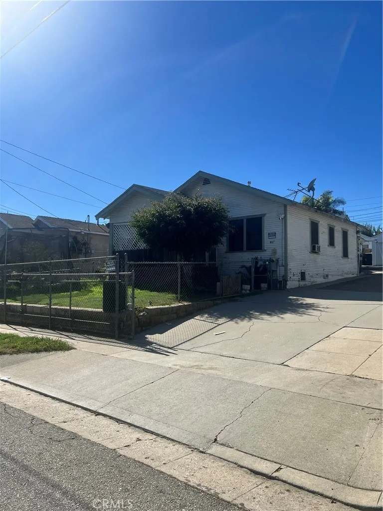 459 S Sydney Drive, East Los Angeles, California 90022 home-pic-2