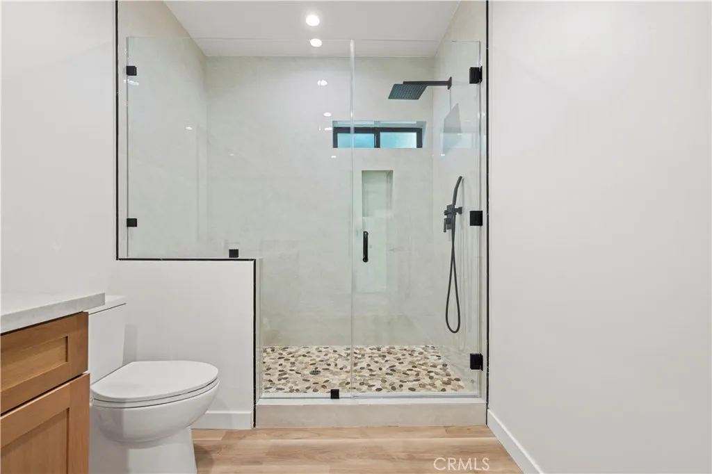 4210 New York Ave, La Crescenta, California 91214 home-pic-23