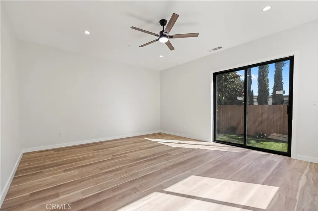 4210 New York Ave, La Crescenta, California 91214 home-pic-12