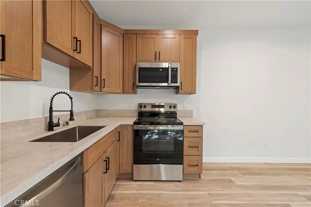 4210 New York Ave, La Crescenta, California 91214 home-pic-35