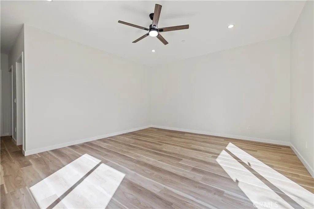 4210 New York Ave, La Crescenta, California 91214 home-pic-25