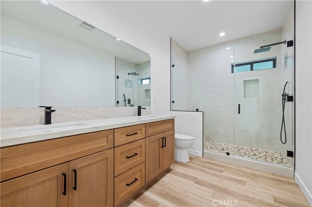 4210 New York Ave, La Crescenta, California 91214 home-pic-24
