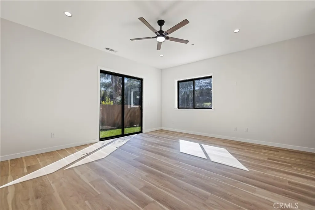 4210 New York Ave, La Crescenta, California 91214 home-pic-14