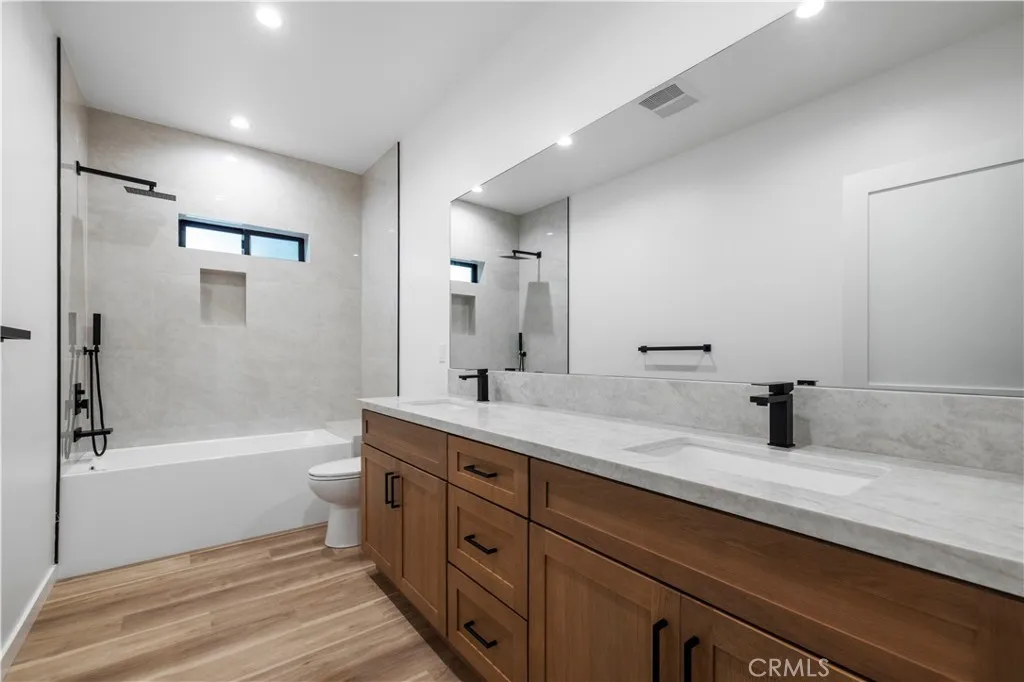 4210 New York Ave, La Crescenta, California 91214 home-pic-16