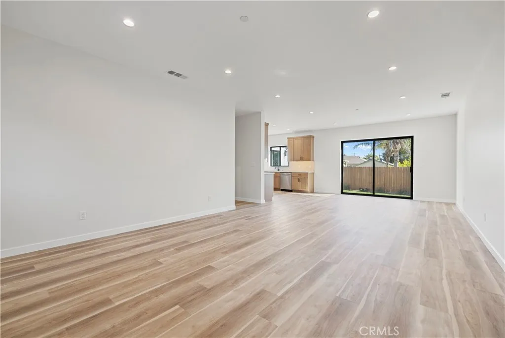4210 New York Ave, La Crescenta, California 91214 home-pic-4