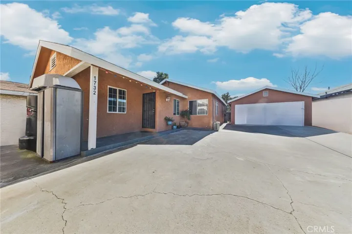 1732 E 61st, Los Angeles, California 90001