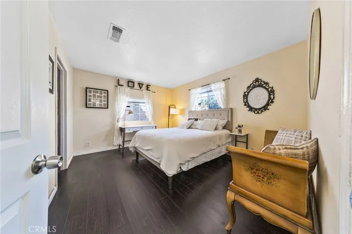 1732 E 61st, Los Angeles, California 90001