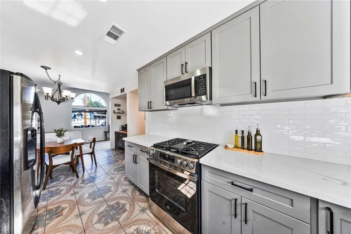 1732 E 61st, Los Angeles, California 90001