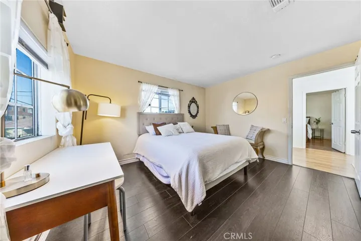 1732 E 61st, Los Angeles, California 90001