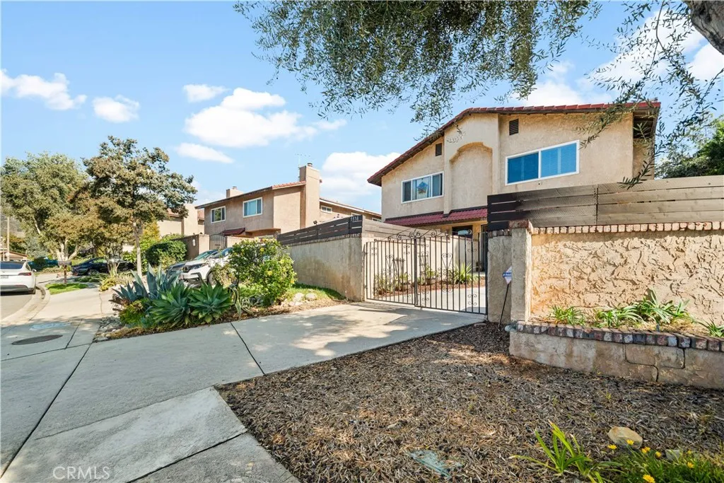 1136 Calle Adra, Duarte, California 91010 home-pic-2